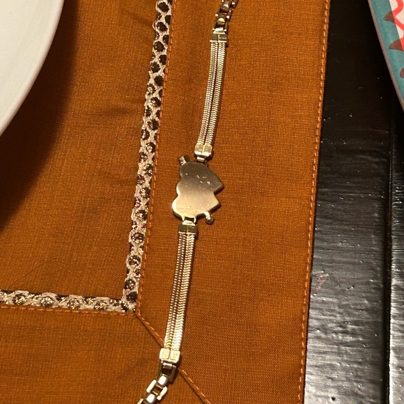 Beautiful double heart bracelet goes with practically anything u decide to wear - Picture 8 of 8